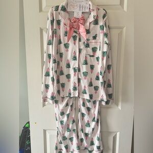 Tahari Pink and Green Tree Print Pajamas Medium
